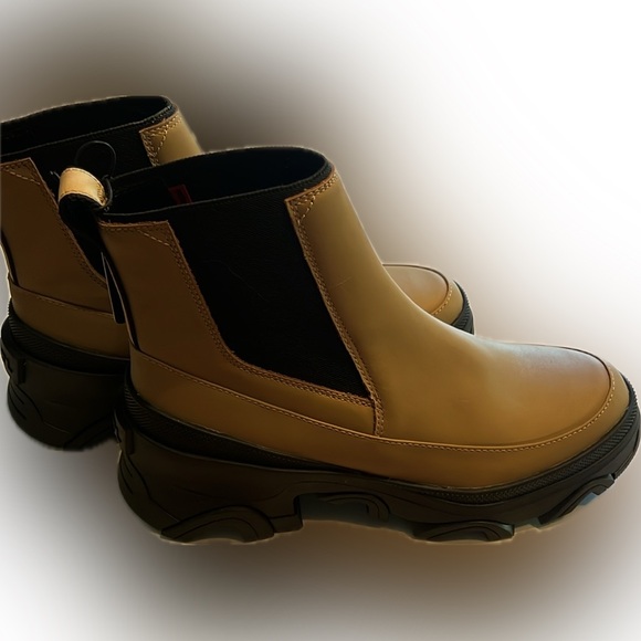 Sorel Brex waterproof Chelsea boot in tawny buff-w/black elastic & lug sole-NWT - Picture 6 of 16